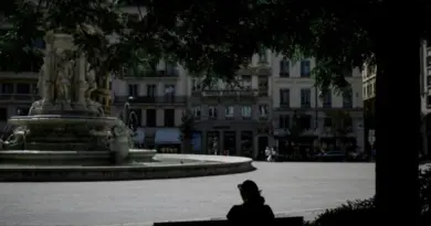 La canicule s’intensifie, la quasi-totalité de la France assommée par la chaleur
