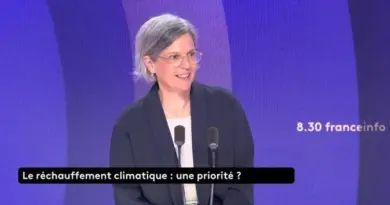 Lois environnementales, censure du gouvernement Bayrou… Le « 8h30 franceinfo » de Sandrine Rousseau