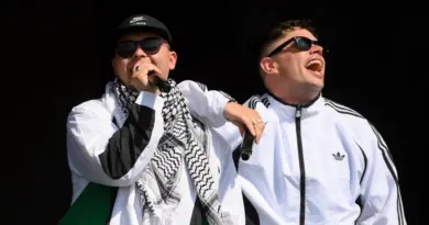 «Mort à Tsahal» : le gouvernement britannique condamne les propos anti-Israël de rappeurs au festival de Glastonbury