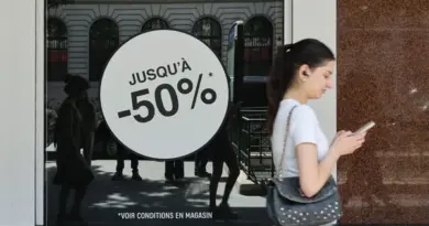 Soldes d’été : « Aujourd’hui, ne pas consommer est un signe d’élégance », estime le sociologue Jean Viard