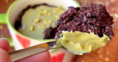 Tu veux un Gâteau SANS Oeufs, prêt en 2 minutes ? Regarde ça ! Ça change la vie du Petit-Déj