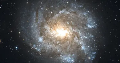 Au cœur de la galaxie, une étoile défie le temps et la physique : S62, la fusée cosmique qui fait vaciller Einstein