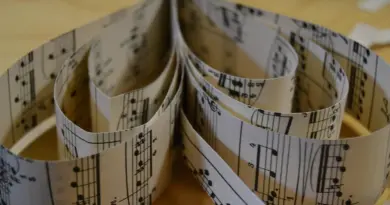 Aux Petites Écuries de Mellinet, l’artisanat rencontre l’art