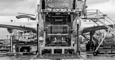 Avion, train, voiture, bateau : quel transport pollue le plus ?