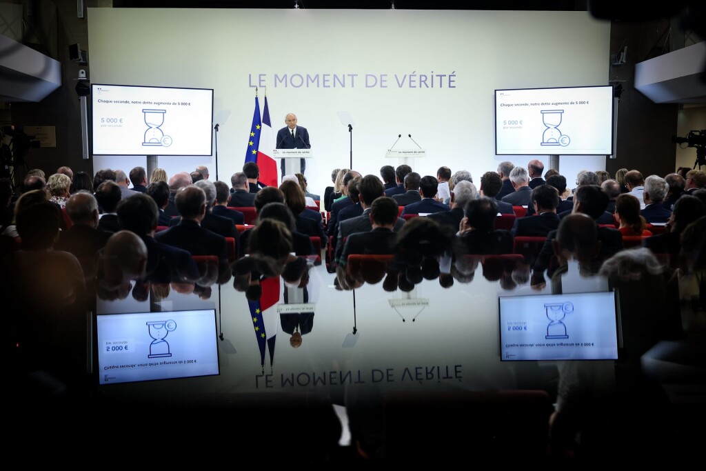 Bayrou, la dette la première
