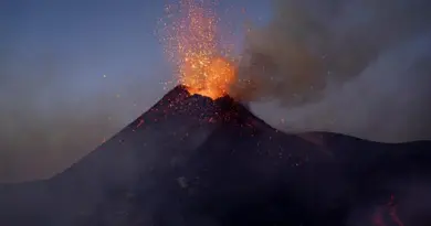 “Ce jour-là, l’Etna m’a envoûté” : en Sicile, avec les surveillants de l’Etna