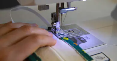 Charolles. Après avoir travaillé dans la santé, elle se lance dans l’artisanat