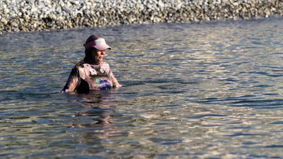 Côte d’Azur : après Carry-le-Rouet, la justice administrative suspend l’interdiction du burkini sur les plages de Mandelieu-la-Napoule