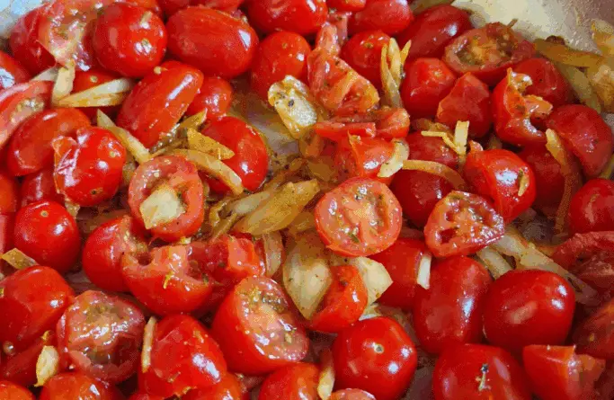 Crumble de tomates cerises, la recette salée de l’été