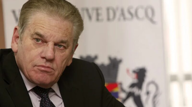« Dans une vie publique, on a des concurrents, moi, j’ai des ennemis » : ce maire explique se « mettre en retrait » de certaines tâches de sa fonction