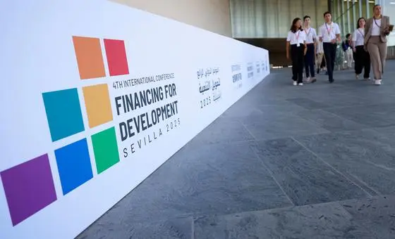 Développement durable menacé : le sommet de Séville ravive l’espoir et l’unité