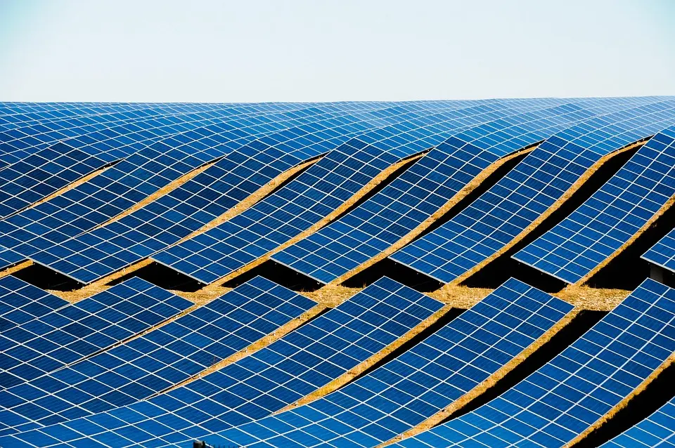 Électricité : pourquoi le renouvelable amène à repenser la tarification heures pleines/heures creuses