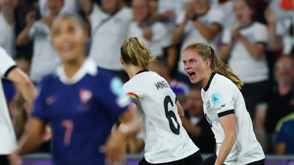Euro féminin 2025 de football : au bout de la séance des tirs au but, l’Allemagne élimine l’équipe de France (1-1, 6/5 t.a.b) et file en demi-finale