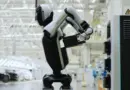 Fascinant ou flippant ? Ce robot humanoïde est capable d’échanger lui-même ses propres batteries !