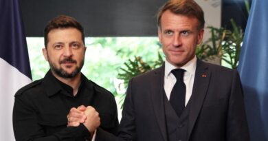 Guerre en Ukraine : Emmanuel Macron et Volodymyr Zelensky réaffirment «l’importance de la lutte contre la corruption»