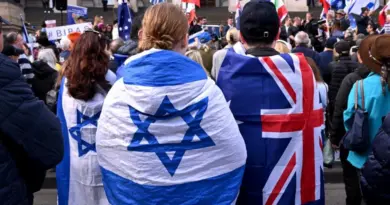 «Il ne s’agit pas d’événements isolés» mais «d’un schéma plus large d’intimidation et de violence» : les juifs australiens ne se sentent plus en sécurité face à la montée de l’antisémitisme