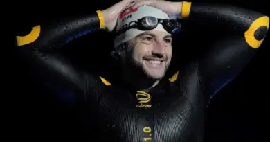 « Je vais dormir en nageant » 5 jours et 5 nuits dans la méditerranée pour alerter, le défi fou de Noam Yaron !