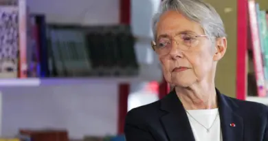 «LFI porte une idéologie d’extrême gauche qui instrumentalise l’islam» : Elisabeth Borne recadre le ministre de l’Enseignement supérieur