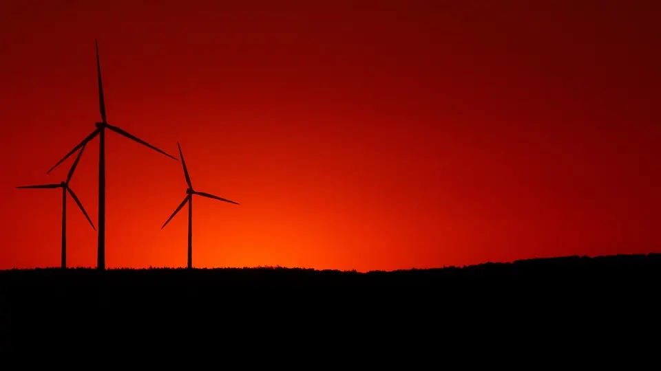 La baisse des prix de l’électricité mine les résultats d’EDF au premier semestre 2025