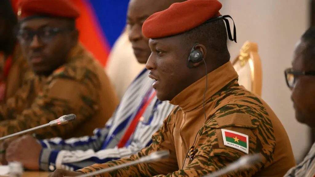Le Burkina Faso va dissoudre sa commission électorale