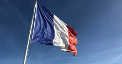 Le FMI reconnait que le « compromis est difficile » mais pousse la France à baisser ses dépenses dans « l’administration » et la « Sécurité sociale »
