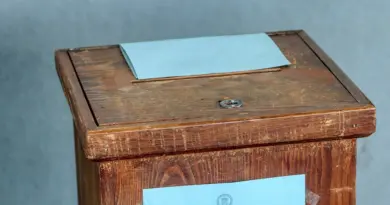 «Les Français ont confiance dans la politique locale, mais plus dans la politique nationale», analyse ce politologue – CNews