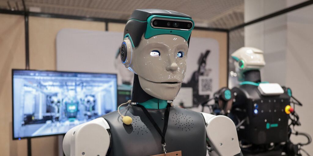 Les deepfakes, ces contenus générés par intelligence artificielle sources de désinformation… et d’arnaques