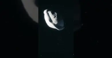 Les lunes de Saturne #documentaire #espace #universe #shorts