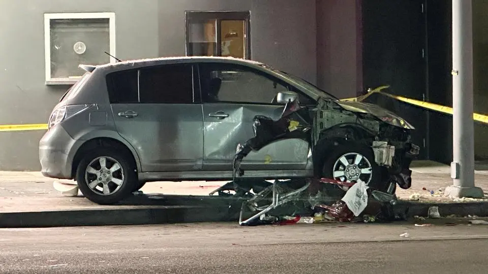 Los Angeles : une voiture fonce dans la foule et blesse au moins 31 personnes, le conducteur placé en garde à vue