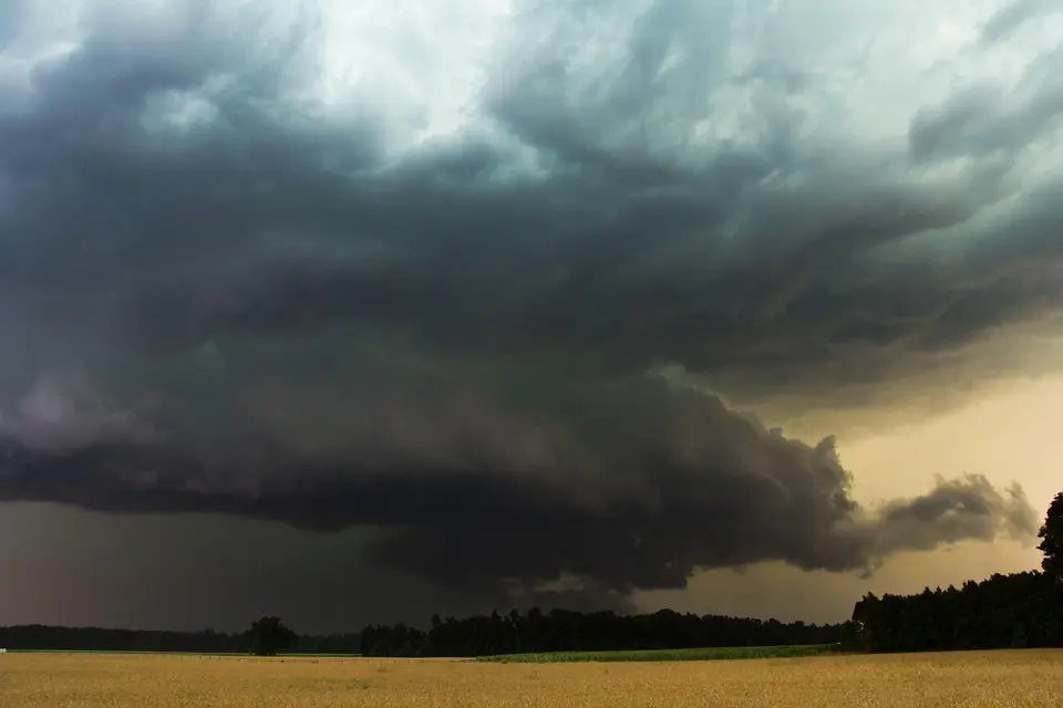 Météo lundi 28 juillet : moins d’averses et davantage d’éclaircies, mais attention au mistral soufflant à 100 km/h