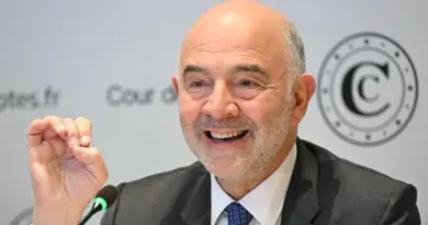 Najat Vallaud-Belkacem nommée à la Cour des comptes : la procédure d’arrivée de l’ex-ministre socialiste a été «parfaitement objective», juge Pierre Moscovici