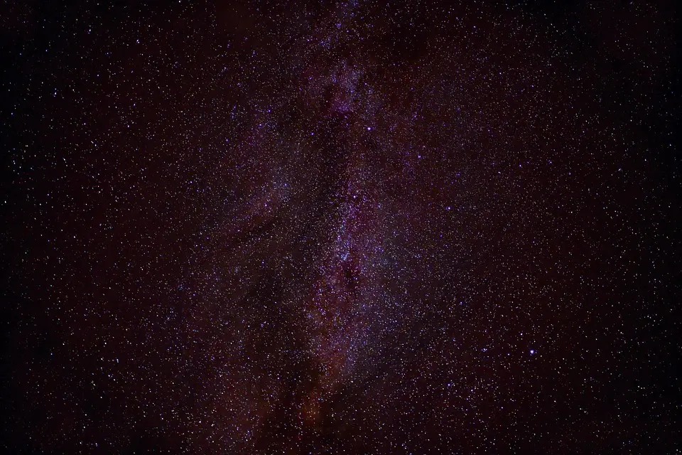 Nuits des étoiles 2025 : jusqu’à fin août, un ciel nocturne illuminé par l’essaim des Perséides