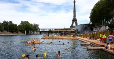 Paris : inaugurés ce samedi, les bassins de baignade de la Seine sont déjà fermés
