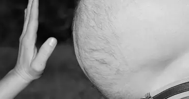 Pas de réseaux sociaux avant 15 ans, «il est préférable de s’adresser à la part adulte de l’adolescent»