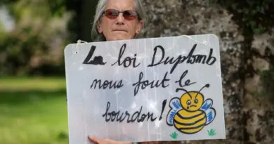 Pétition contre la loi Duplomb : “Du jamais-vu dans l’histoire récente de la France”