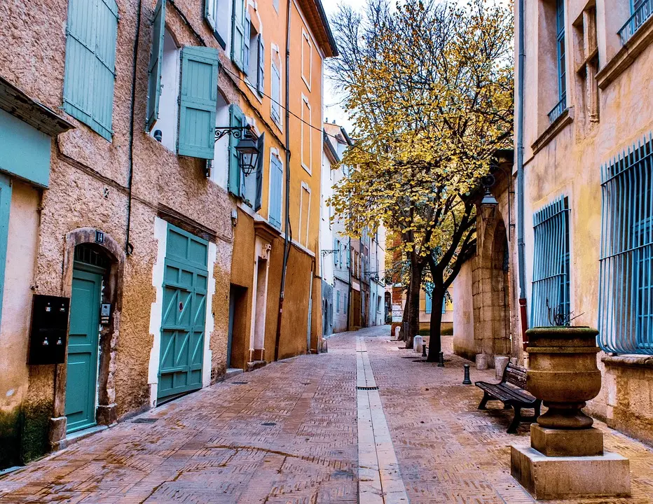 Plus de 1300 vacanciers évacués d’un camping dans le Var à cause d’un incendie – Le HuffPost