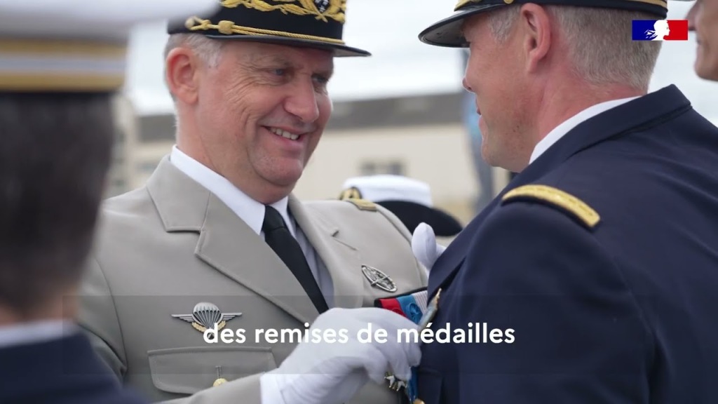 Première cérémonie militaire pour les étudiants du Bachelor cybersécurité, parcours « cyberdéfense »