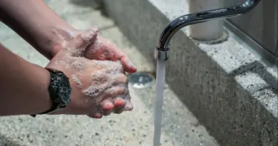 Près de la moitié des utilisateurs des toilettes des hôpitaux ne se lavent pas les mains au Danemark, selon une étude