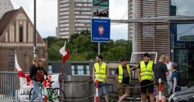 Qui sont les «patrouilles citoyennes» qui traquent les migrants à la frontière entre la Pologne et l’Allemagne ?