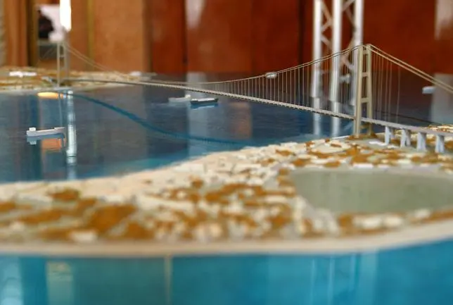 Relier la Sicile avec un pont, l’astuce comptable de l’Italie pour satisfaire l’Otan