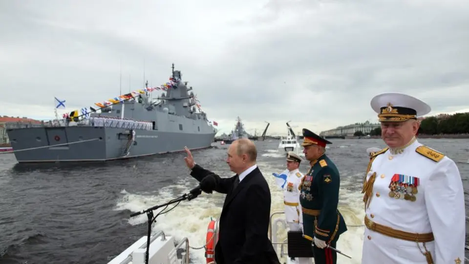 Russie : une grande parade navale prévue à Saint-Pétersbourg annulée pour des «raisons de sécurité»
