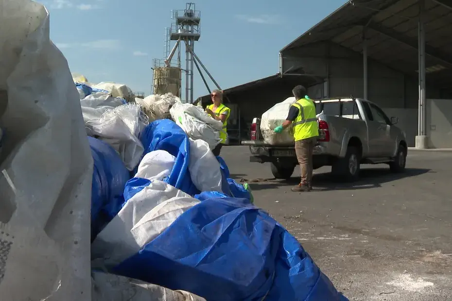 Sacs à engrais, bidons : 100 000 tonnes de déchets agricoles sont recyclés et transformés grâce à une collecte géante