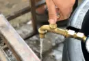 Safe Water Cube : une fontaine qui filtre 1000 l/h sans électricité ni produit chimique