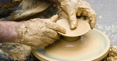 « Sans eux, je ne serais pas tapissier » : 30 ans après, cet institut continue de former les artisans de demain – ladepeche.fr