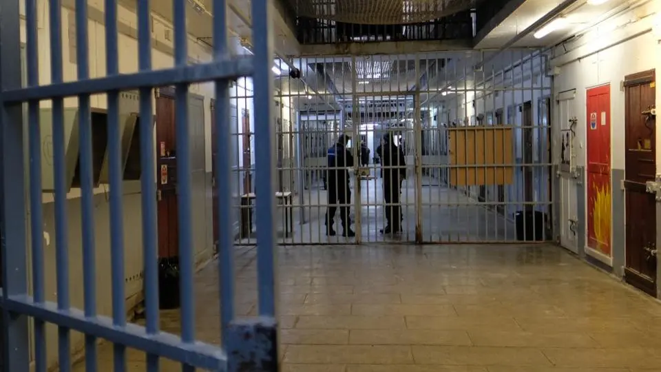 Sondage : 81% des Français souhaitent voir les agresseurs de policiers condamnés à des peines de prison automatiques