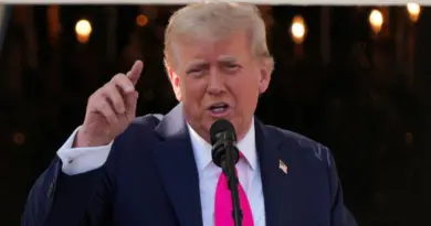 Syrie : l’administration de Donald Trump révoque le statut d’«organisation terroriste étrangère» du HTS