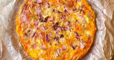 Tarte Sans Pâte à Tarte : Pleine de goût ! Recette Rapide / Oignon et Bacon