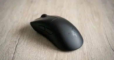 Test Razer DeathAdder v4 Pro : la souris de jeu de tous les extrêmes