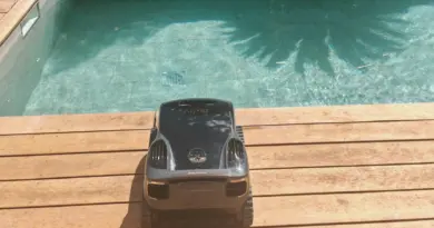 Test du Aiper Scuba X1 Pro Max : la Rolls Royce des robots nettoyeurs de piscine ?