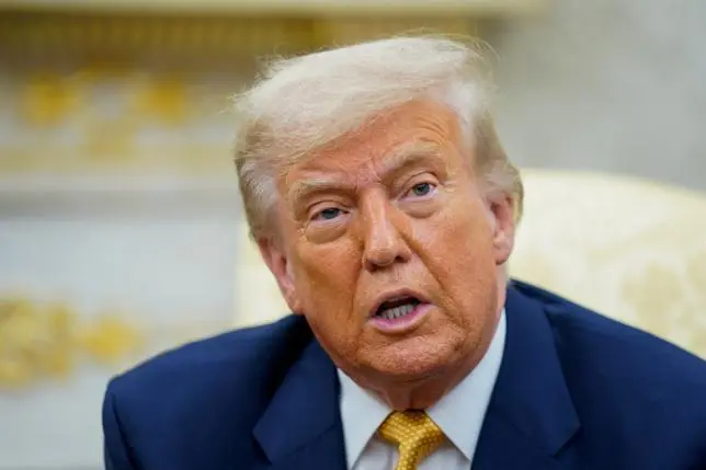 Trump souffre d’“insuffisance veineuse”, une “rare confession” sur la santé du président